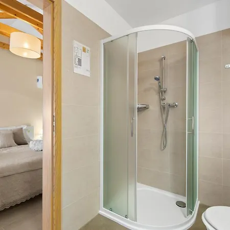 Zuzic Novigrad Istria