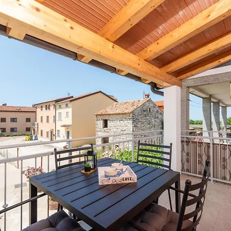 Zuzic Novigrad Istria