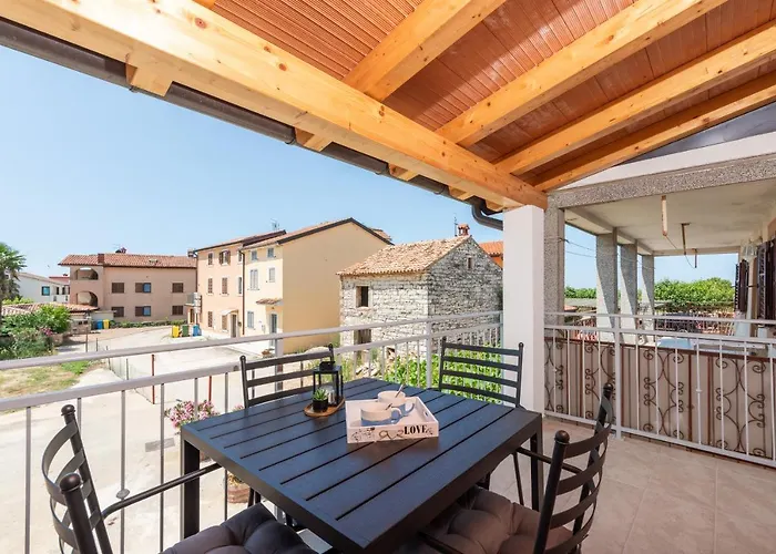 Zuzic Novigrad Istria